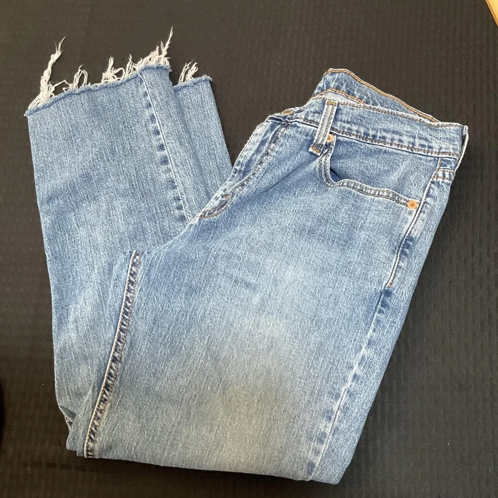 Levi's‎ 541 Jeans Mens 30x25(true) Light Wash Blue Taper Waterless Distressed